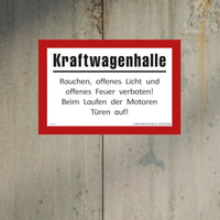 DDR Retro Hinweisschild Kraftwagenhalle Anwendungsbeispiel Nahaufnahme