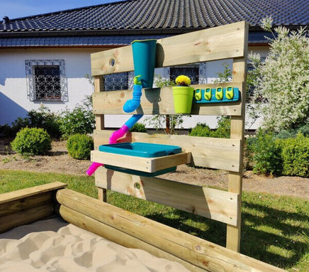 Outdoor Wasserspielwand aus Holz für Sandkasten Seitenansicht