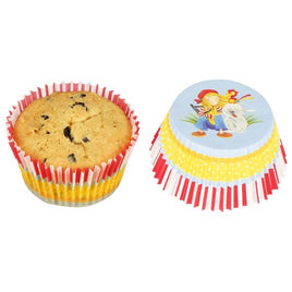 60 Papier Muffinförmchen mit Peggy Diggledey, Hund und Vogel am Boden, bunt verziert in den Farben: Blau, Weiß, Hellblau, Hellgelb, Rot