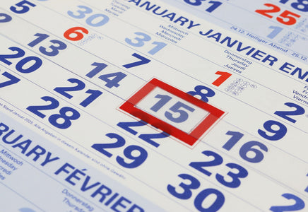 Der blaue 4-Monatskalender Kompakt 2026  mit Datumsschieber