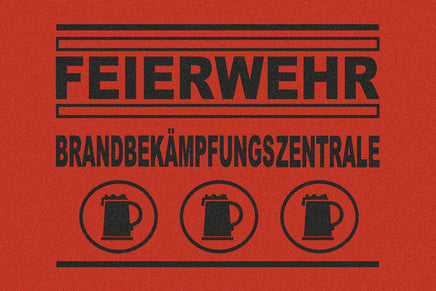 Fußmatte mit lustigem Spruch "Feierwehr-Brandbekämpfungszentrale" in Rot mit Bierkrügen