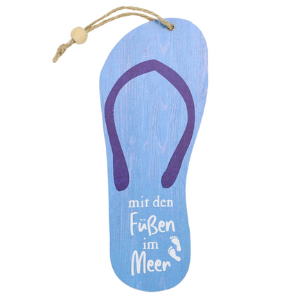 Maritimes Holzschild in Flip-Flop-Form mit Spruch: mit den Füßen im Meer