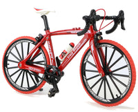 Modell Rennrad / Fahrrad Maßstab 1:8 rot