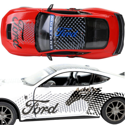 Modellauto Ford Mustang Dark Horse Livery Edition 